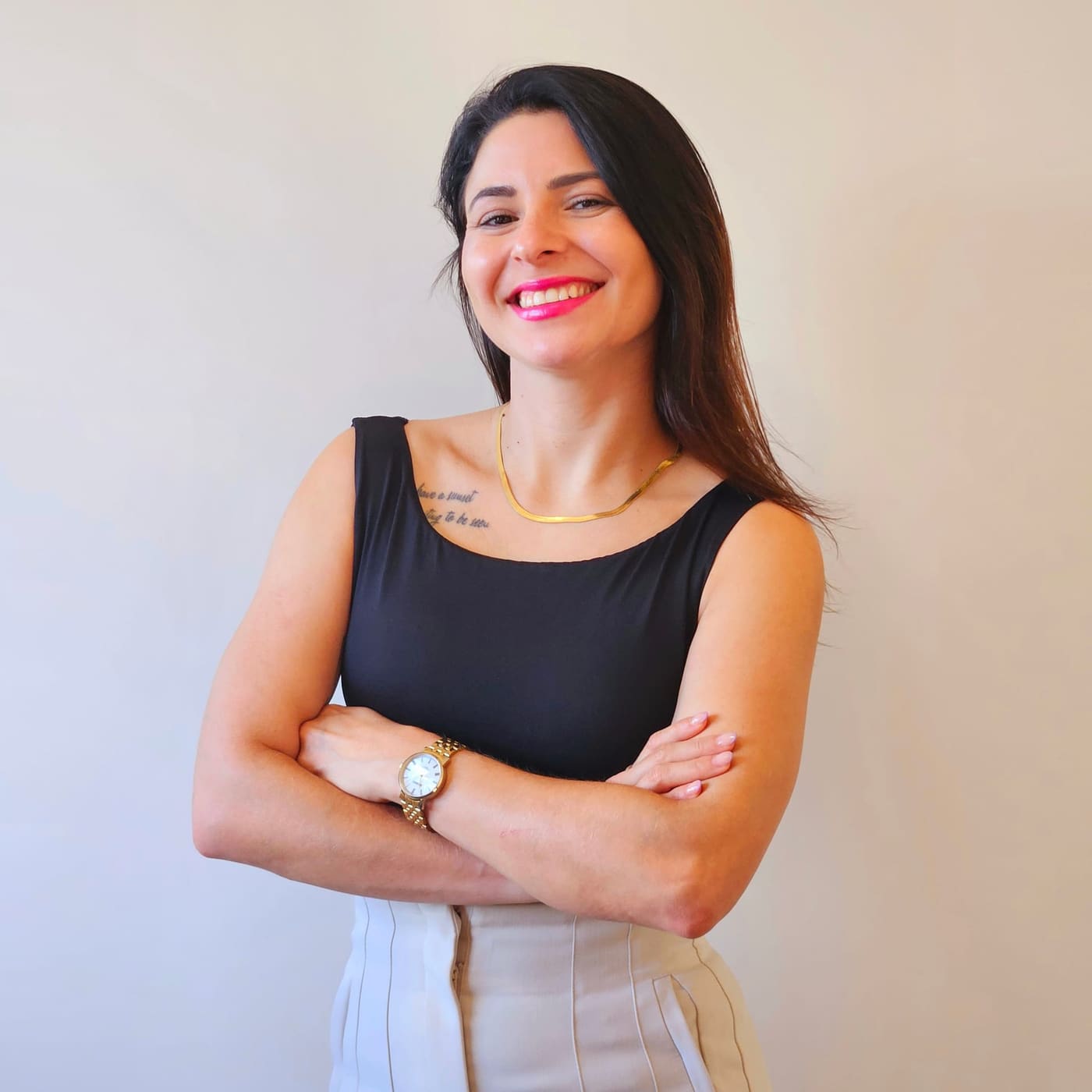 Jeanine sorrindo
